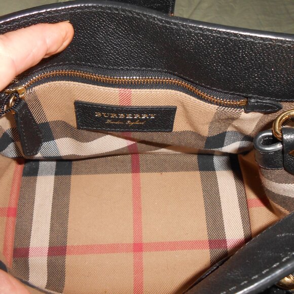 Burberry Black Grainy Leather Small Buckle Tote With Wallet - Picture 5 of 8